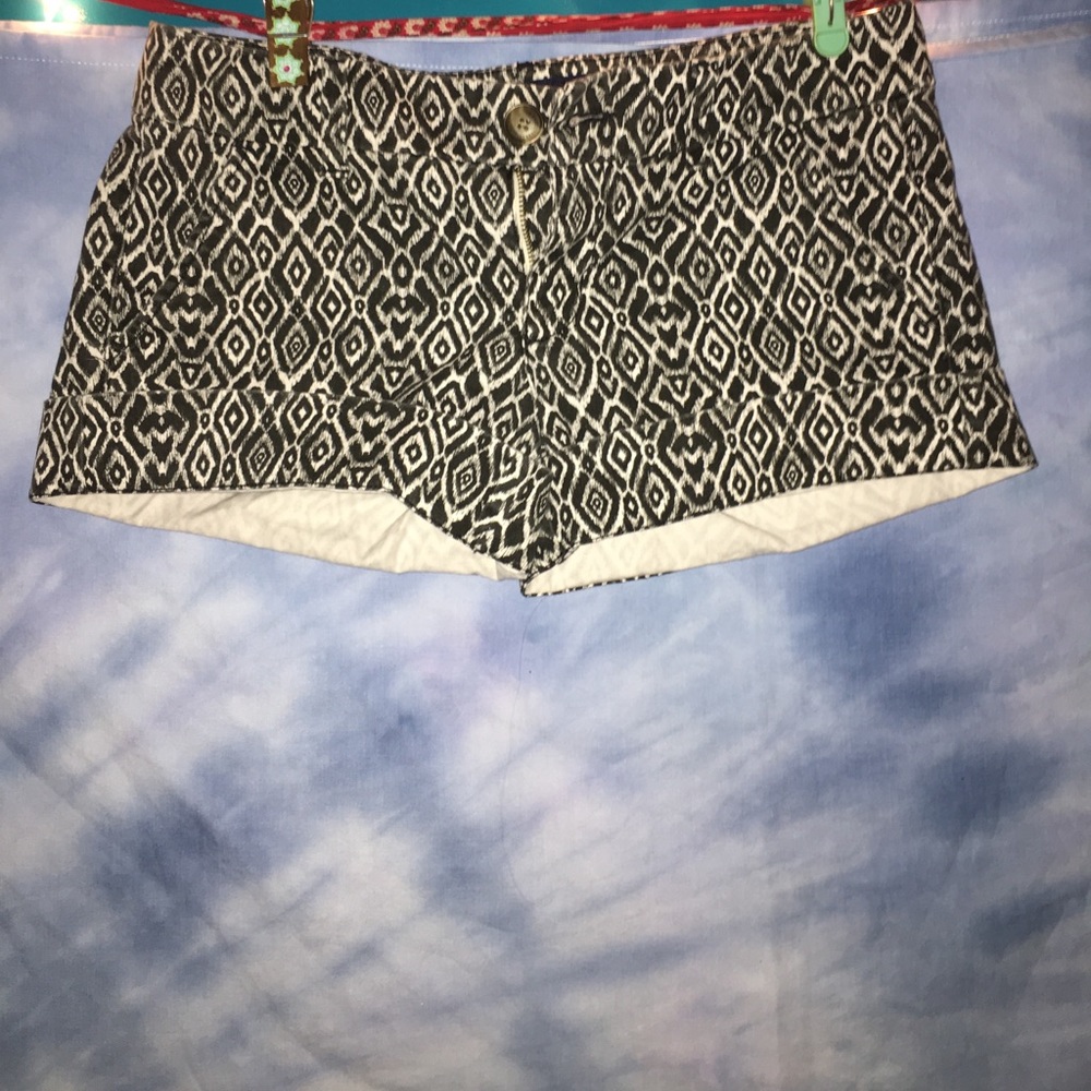 A&E Geopatterned Cuffed Low Rise Shorts