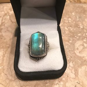 Stunning, Vintage Stephen Dweck Labradorite Ring