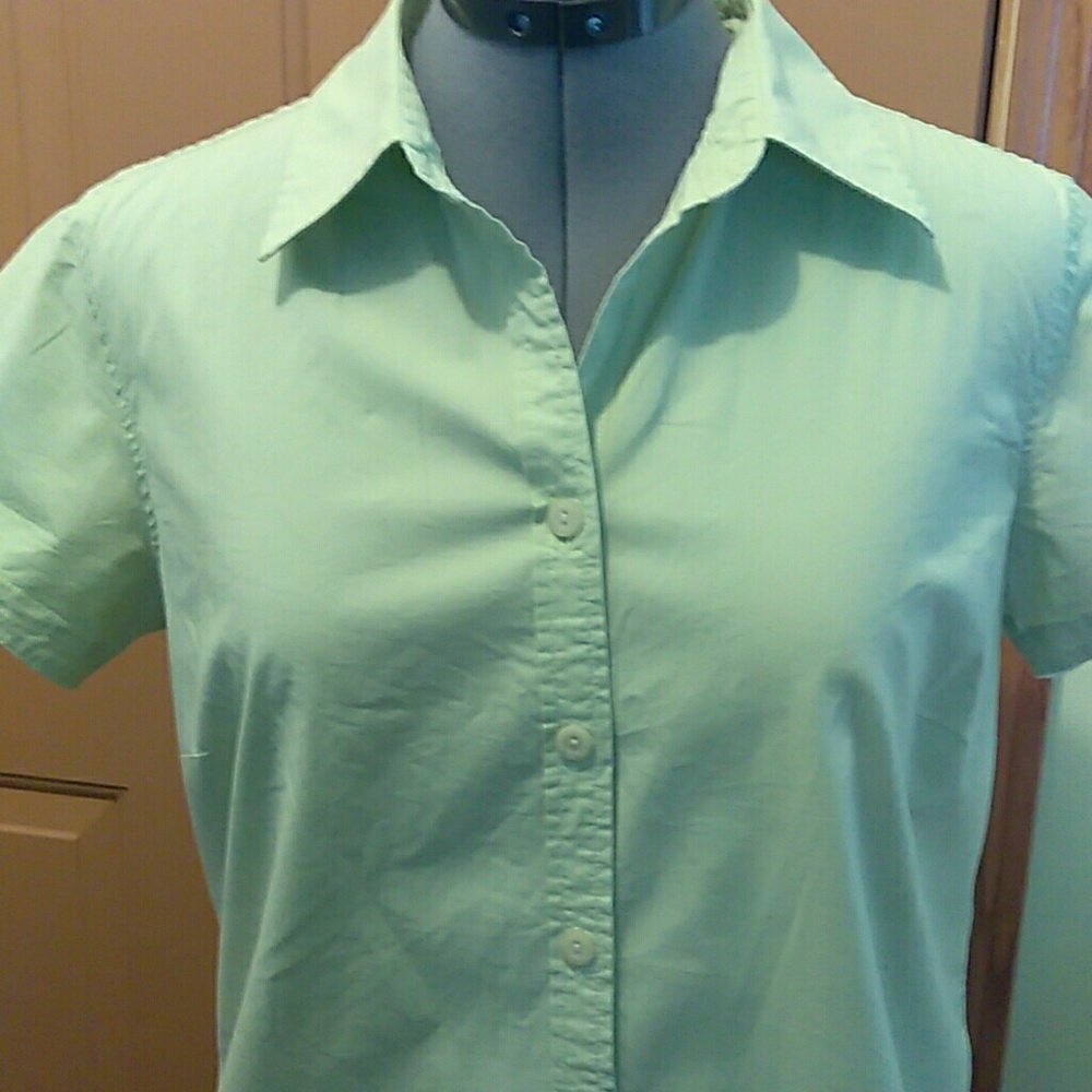 EUC, EDDIE BAUER, CASUAL, BUTTON-DOWN TOP