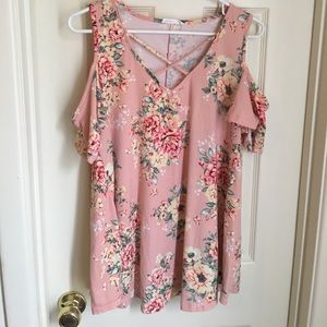 Cold should pink flower tunic
