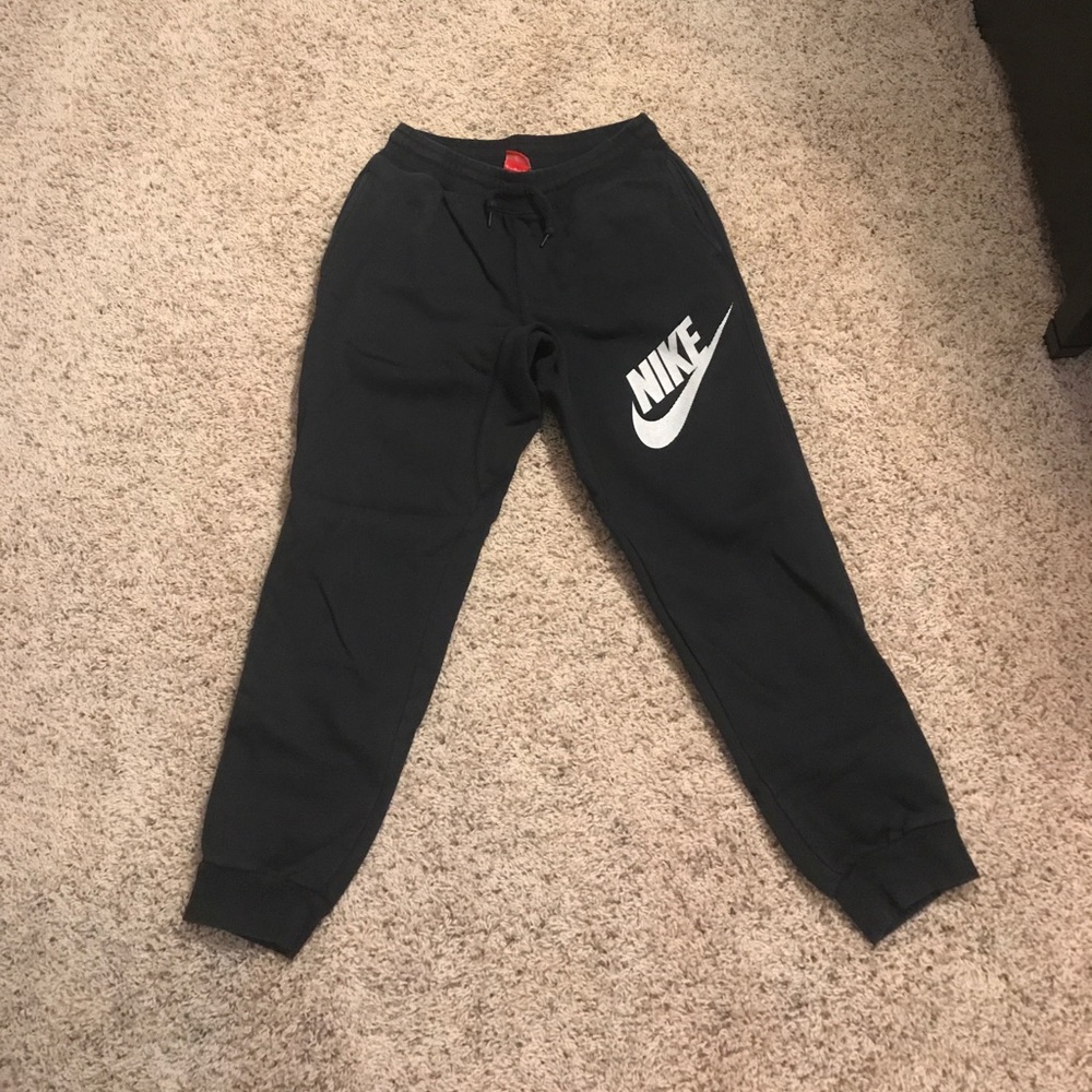 Nike jogger sweatpants