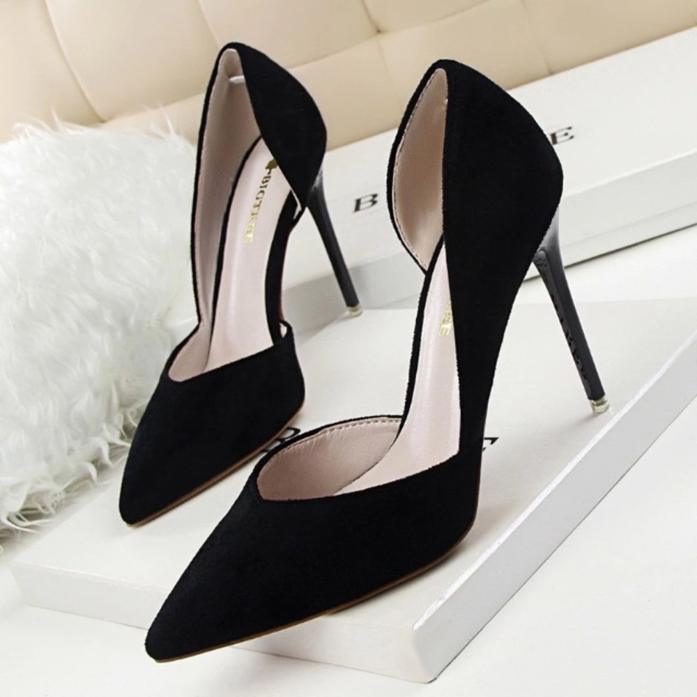 Black Pumps Heels