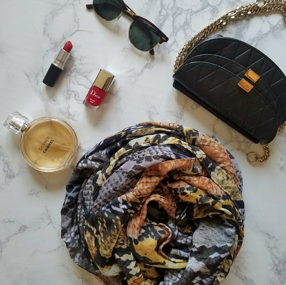 H&M Infinity Scarf