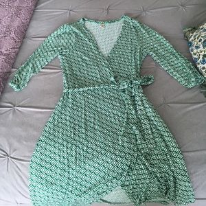 Old Navy green print wrap dress