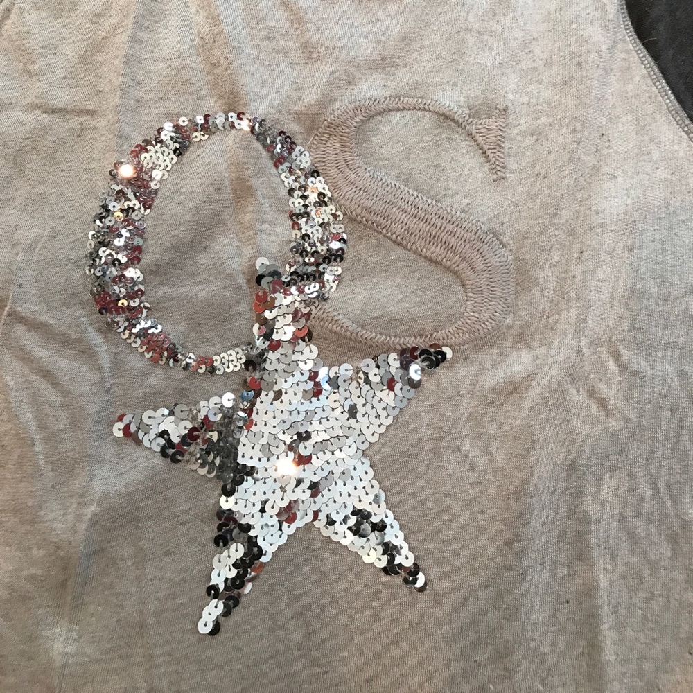 Top - Picture 2 of 4