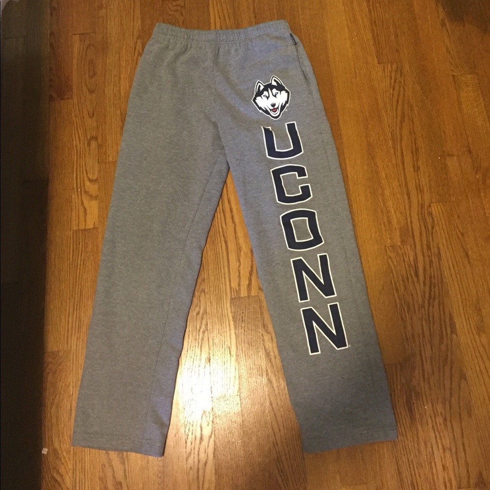 UCONN sweatpants