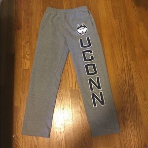 UCONN sweatpants