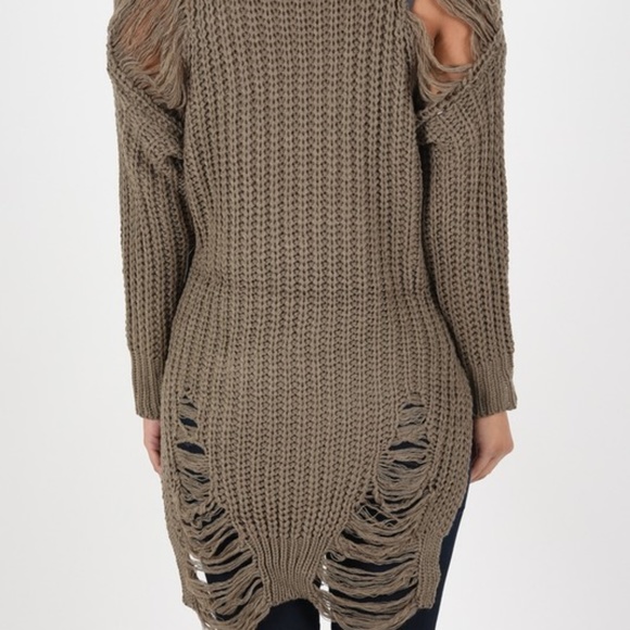 !!LAST ONE!! White Distressed Sweater S M L - Picture 5 of 5