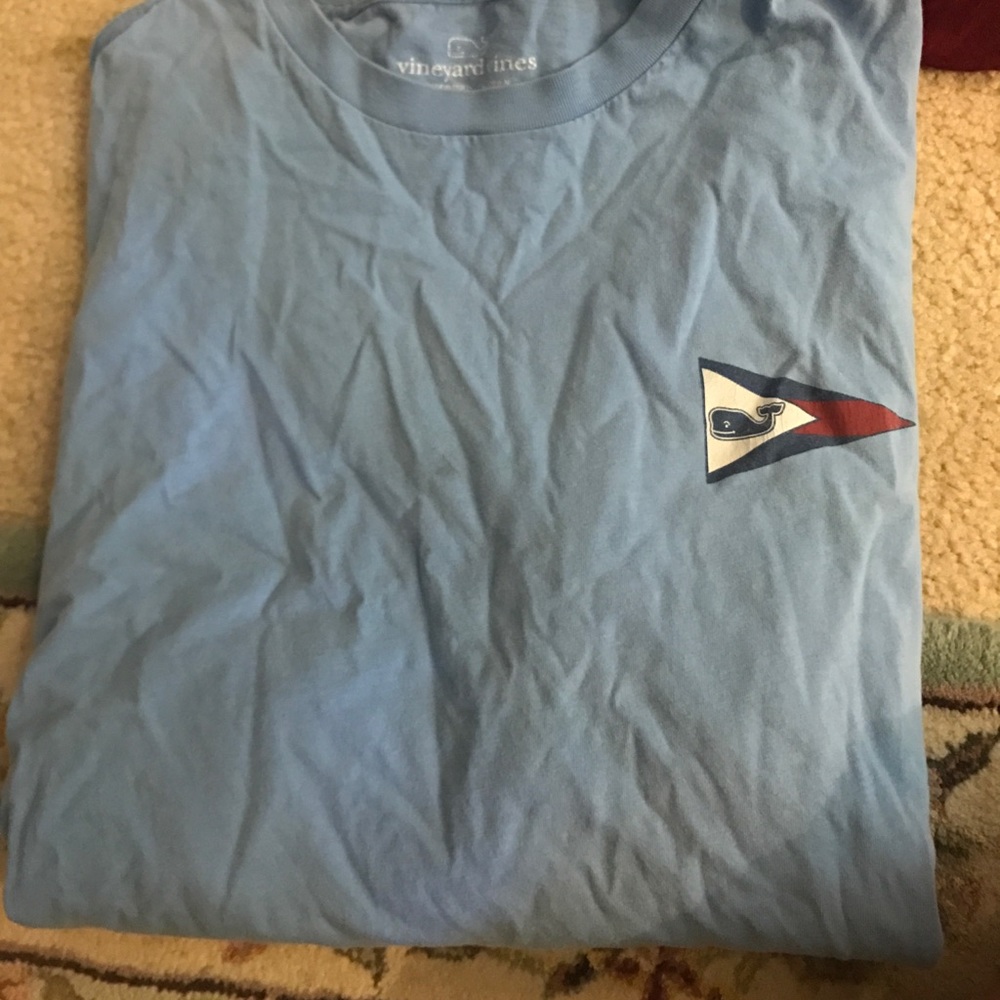 Vineyard vines T-shirt