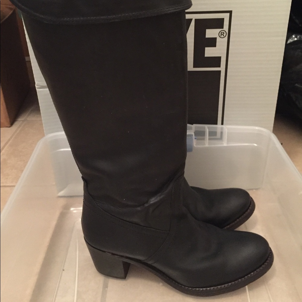 LIKE NEW*** Frye Jane Tall Cuff Boots