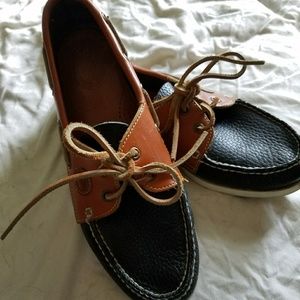 Dooney and Bourke Boat shoes size 8.5