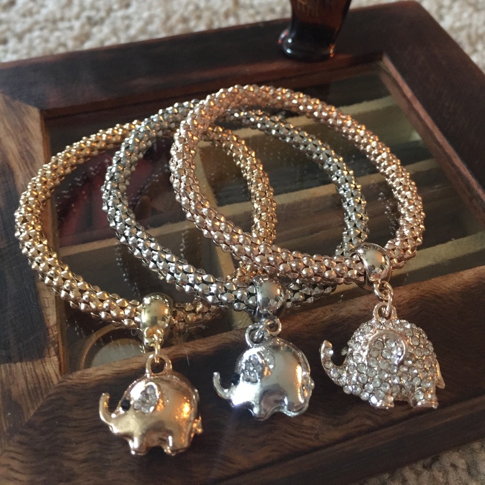 3 Pcs Bracelets set elegant design, very beautiful