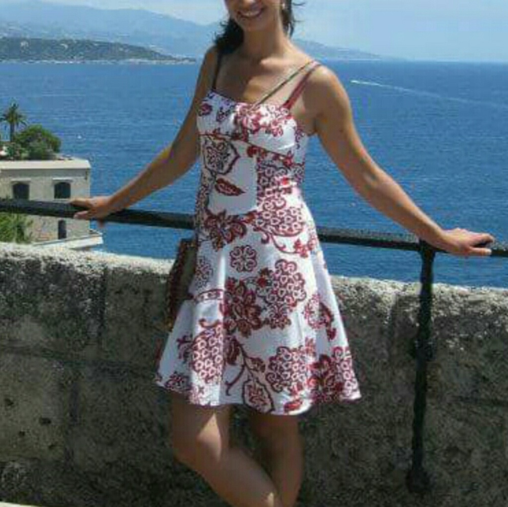 50s-Inspired Floral/ Leaf Pattern Day Dress