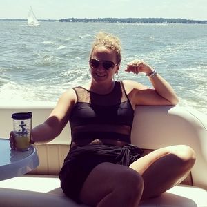 Meet your Posher, Pamela