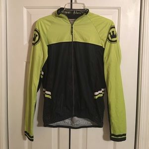 Canari cycling top. Lime green and black.