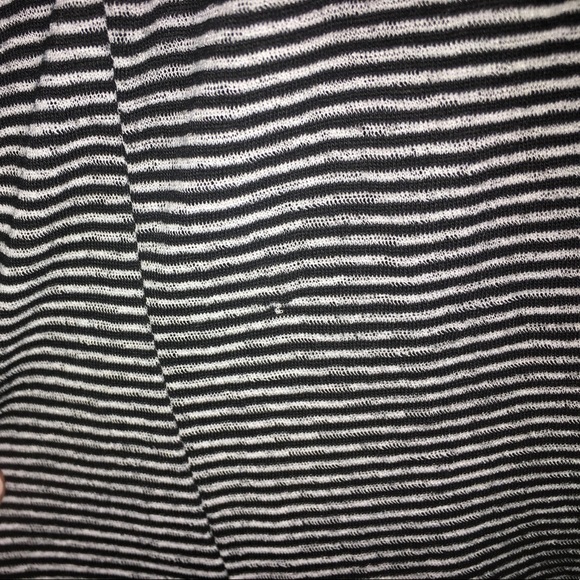 Striped long sleeve romper - Picture 3 of 7