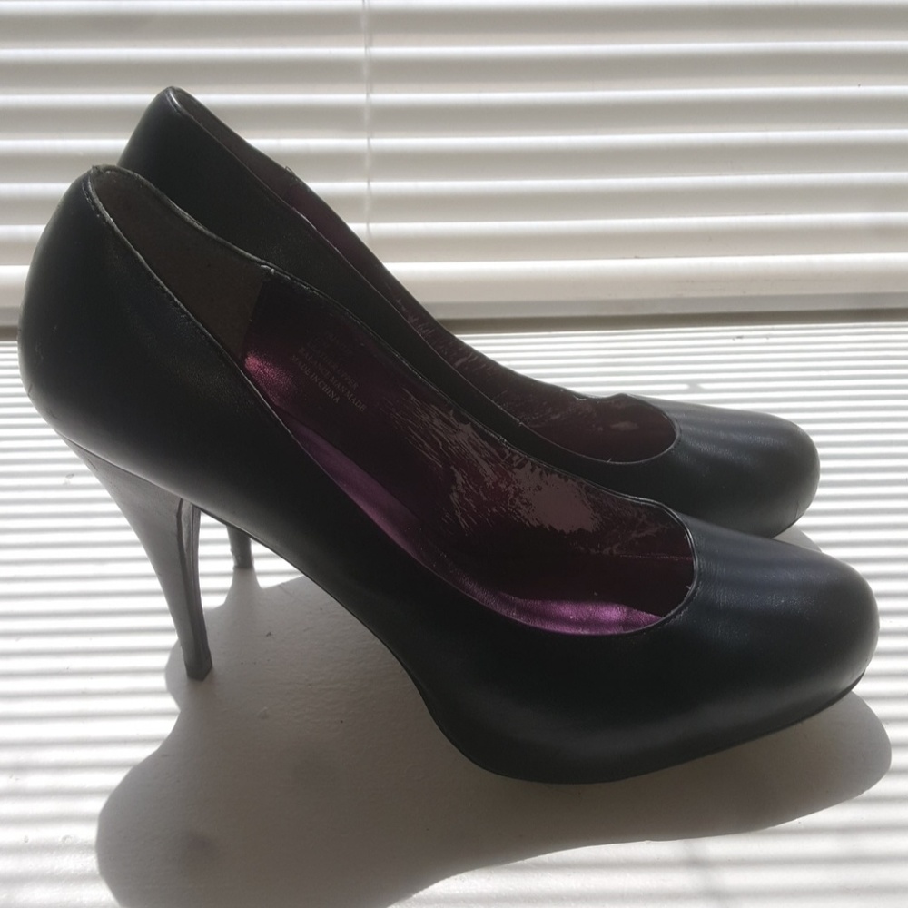 Steve Madden Trinite Platform pumps