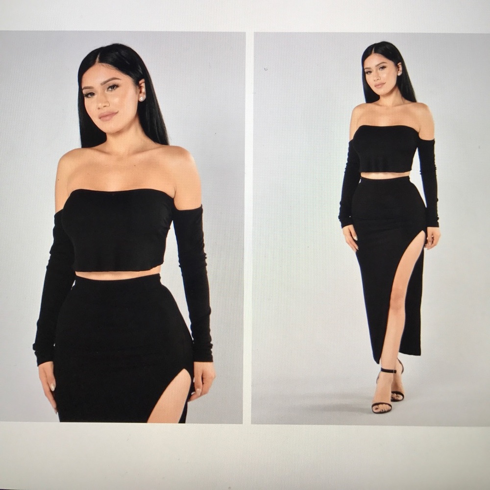 Black Long Sleeve Crop Top