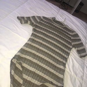 Half sleeve / High neck body suit.