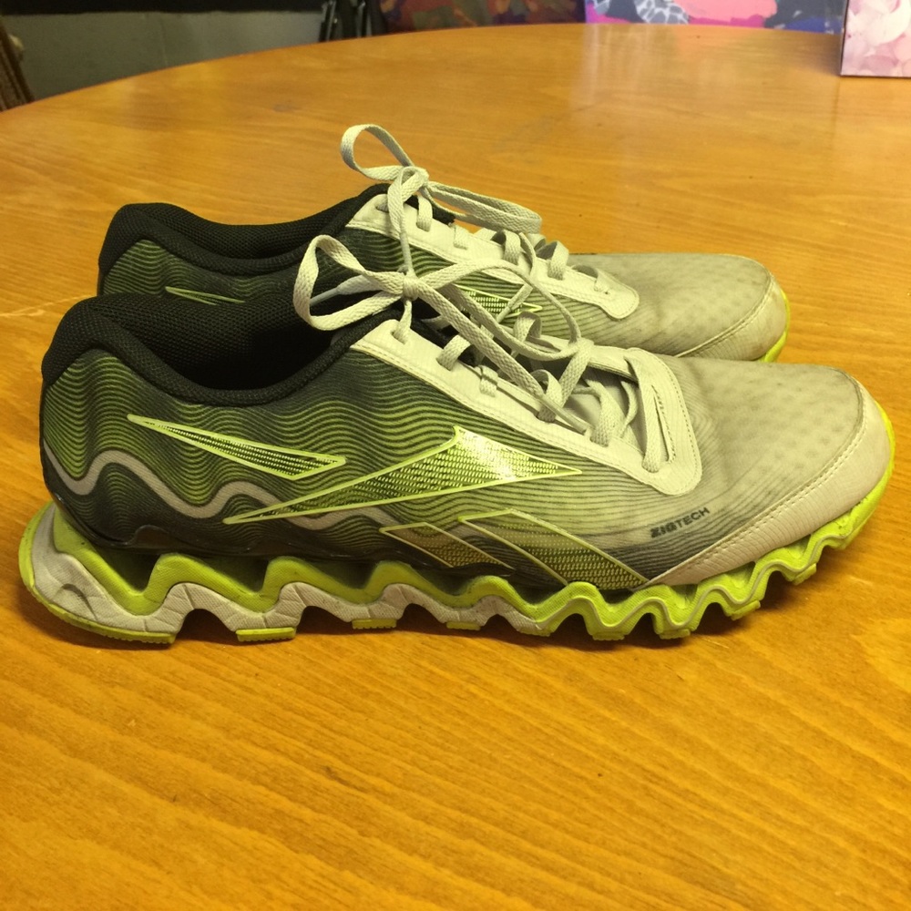 Reebok zigtech running shoes 12
