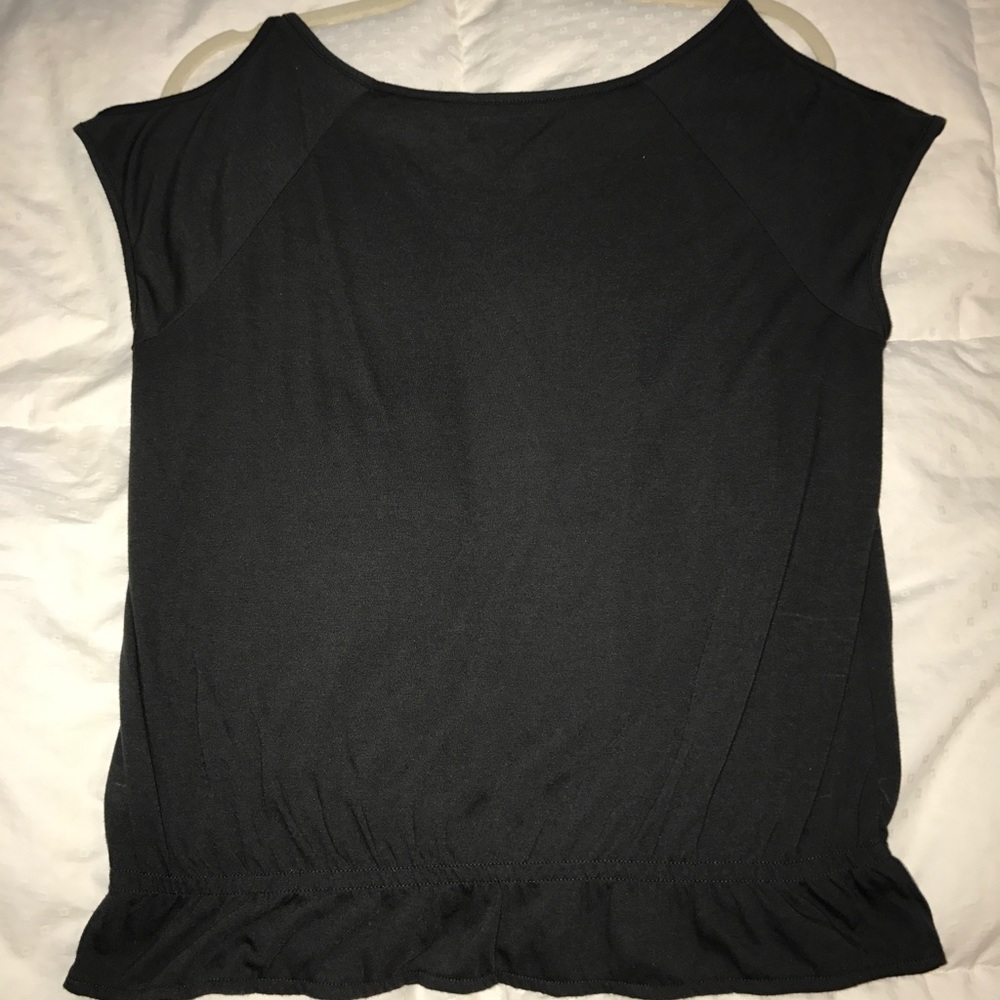 AE Peek A Boo Shoulder Shirt