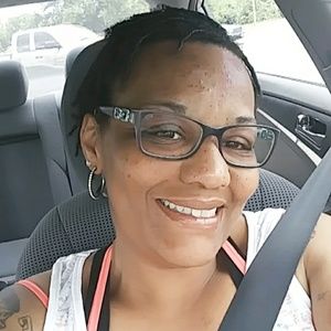 Meet your Posher, Carletha