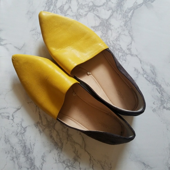 Zara Slip On Shoes - Picture 2 of 3