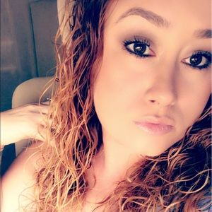 Meet your Posher, Zenaida