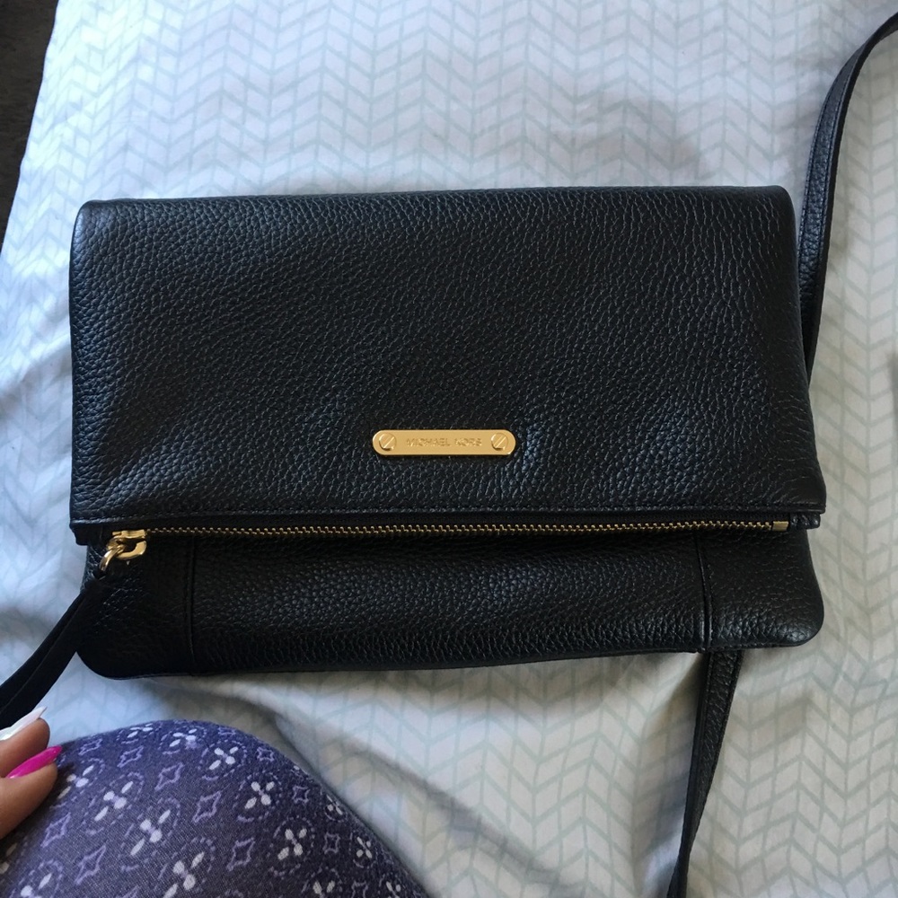 Michael Kors Corinne Medium Messenger Bag!