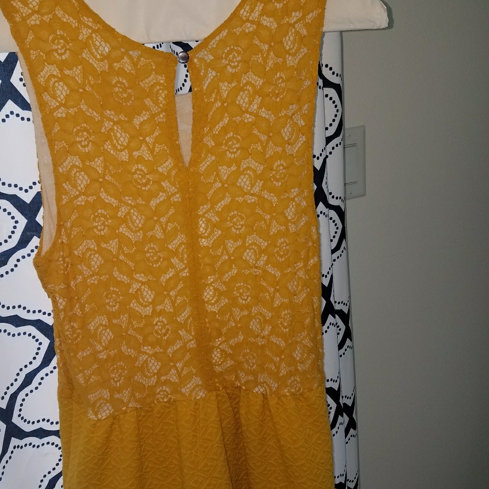 Dress - Picture 3 of 5