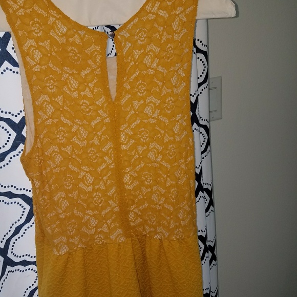 Dress - Picture 3 of 5