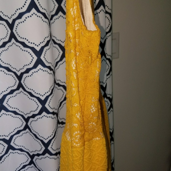 Dress - Picture 5 of 5