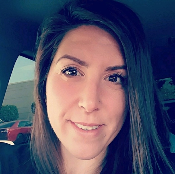 Meet your Posher, Nikki - Picture 1 of 1