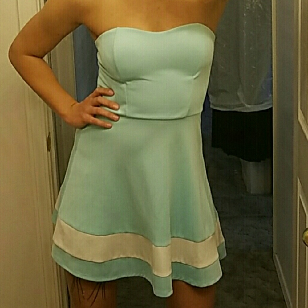 Mint Green Strapless Party Dress
