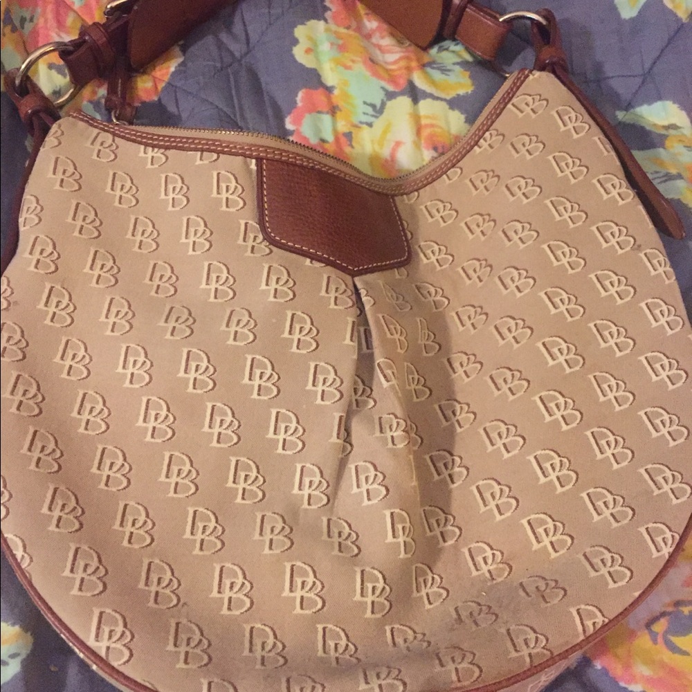 Dooney & Bourke purse
