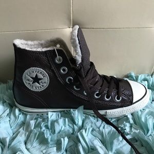 Converse High Top 8.5