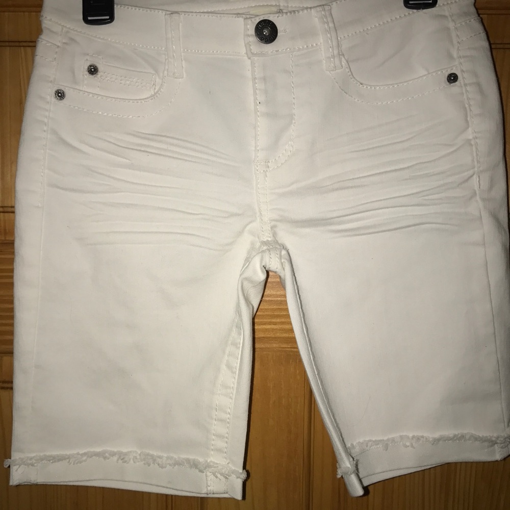 Brand New Size 5 White Jean Shorts