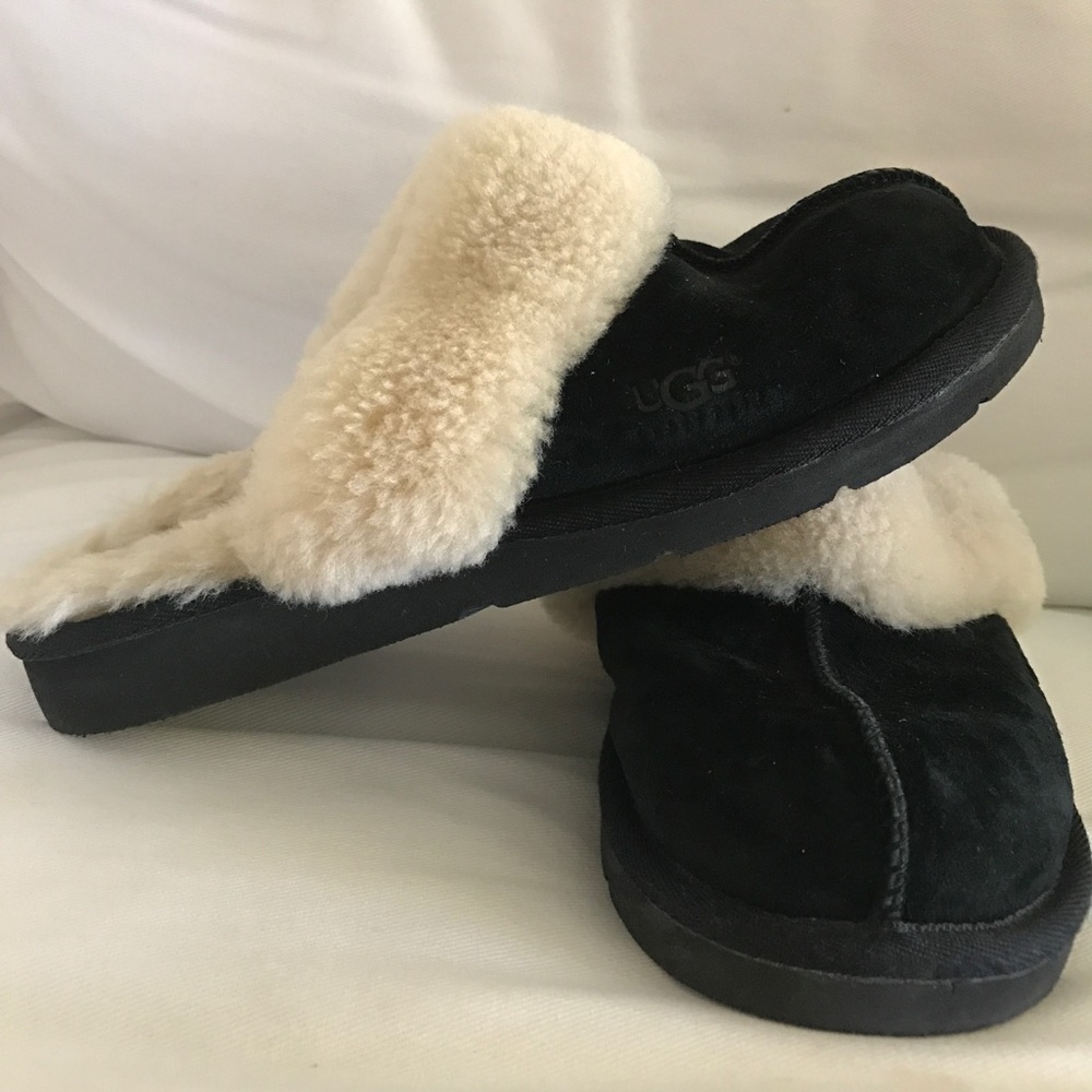 Like new Ugg scuffette slipper women's size 8
