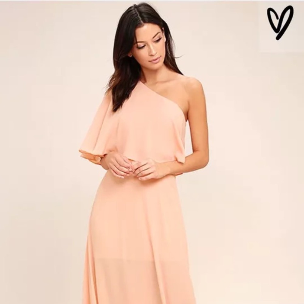 Lulu's Angelic Way Blush Maxi dress size S