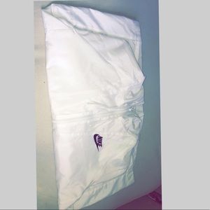 I'm selling white nike tech for women