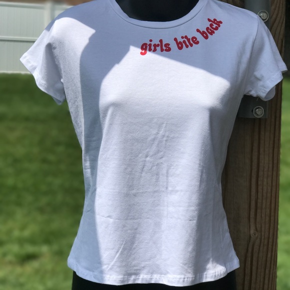 🌹Host Pick🌹Girls bite back! T-Shirt - Picture 7 of 8