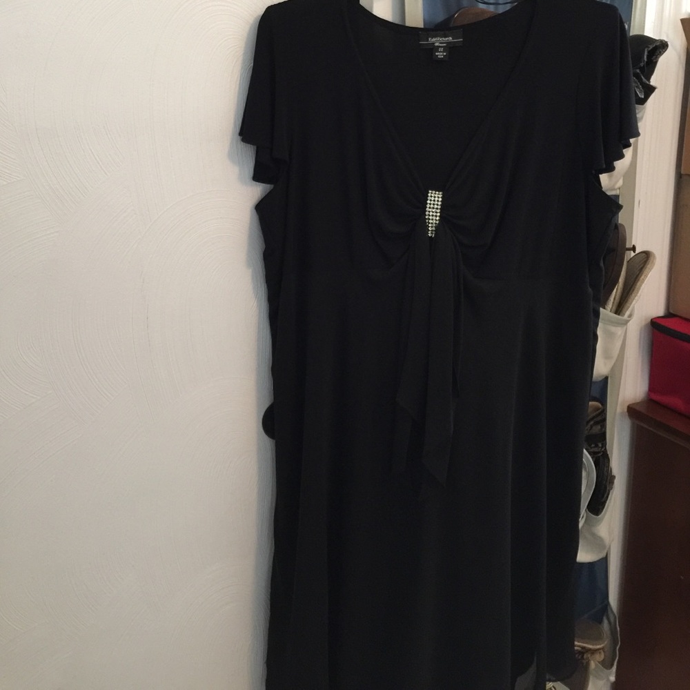 EUC LBD WORN 1X TO A RECEPTION SIZE22 RHINESTONES