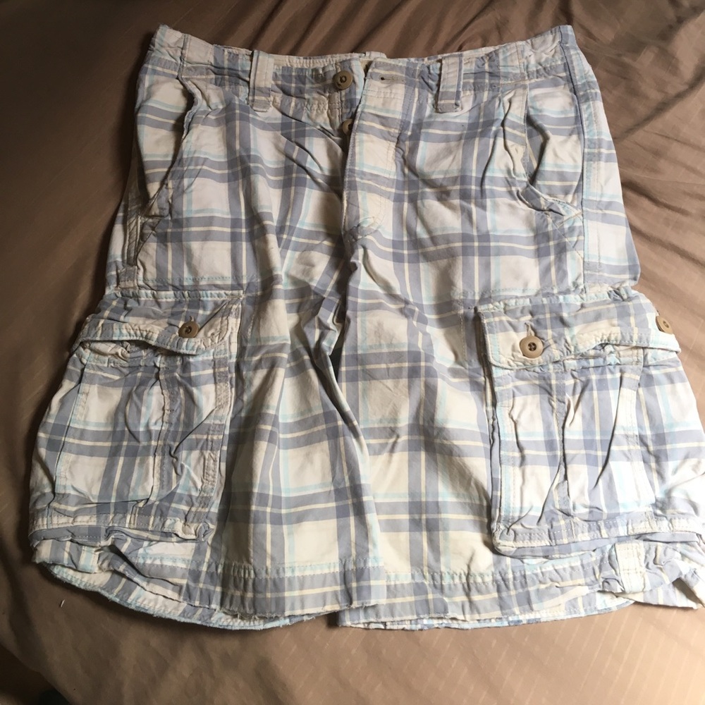 💰🔥SALE🔥💰 Hollister cargo shorts