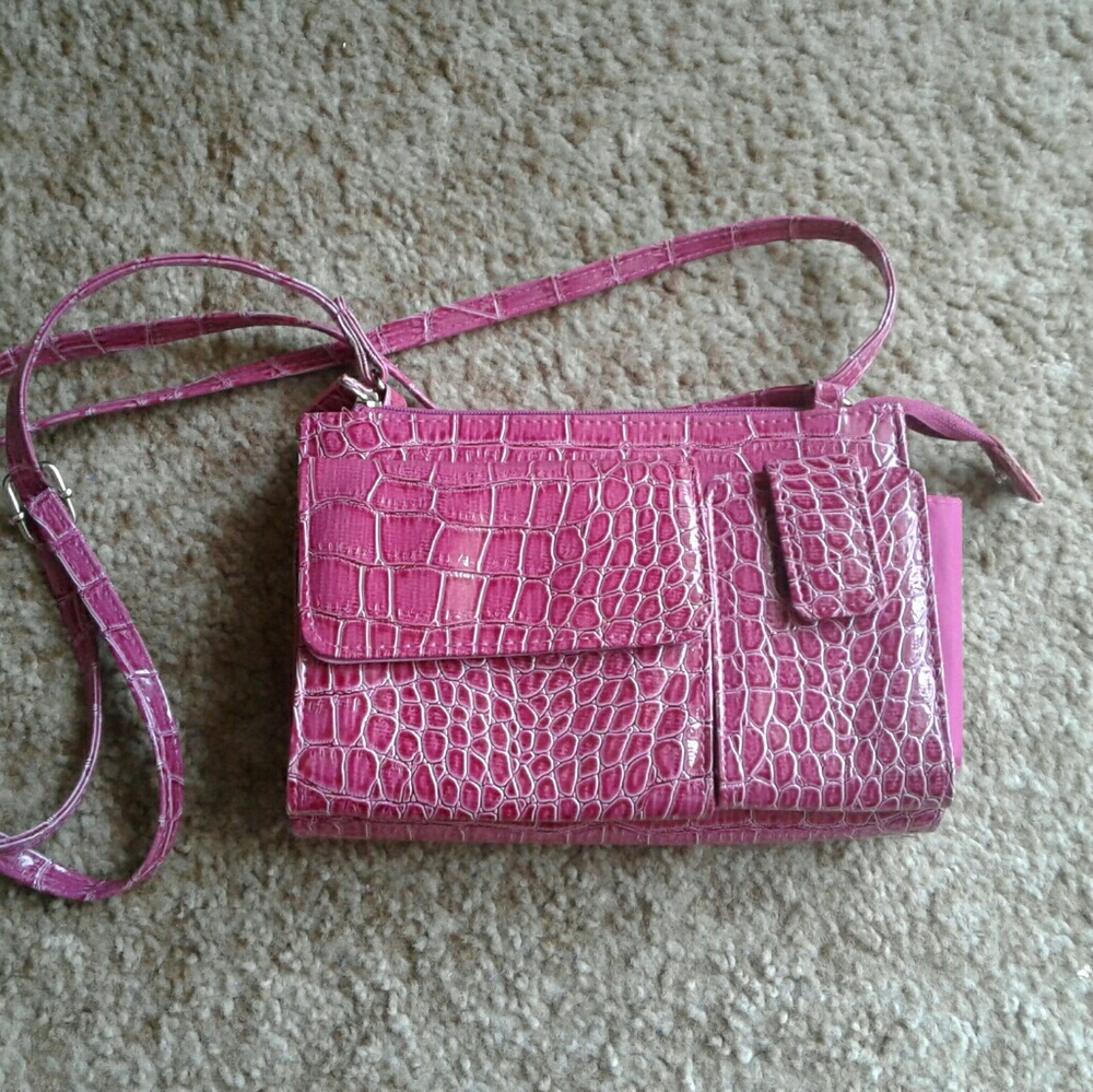 ~Pink alligator print purse~
