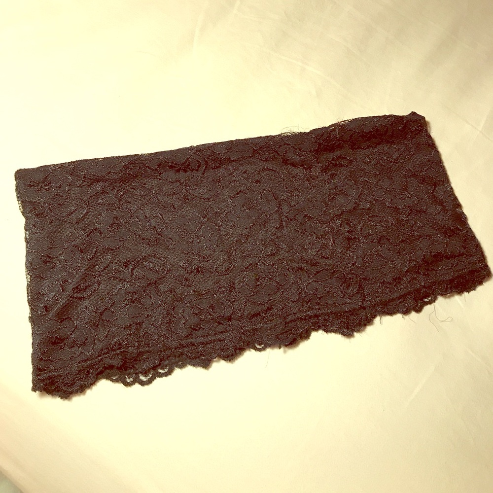 Forever 21 black bandeau floral print bralette