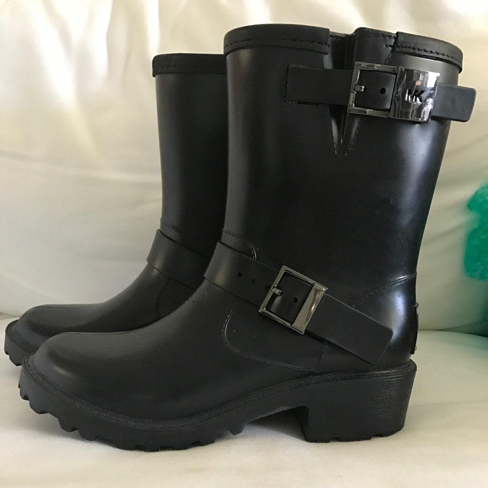 Like New Michael KORS Rain/Snow boots SZ 7.5