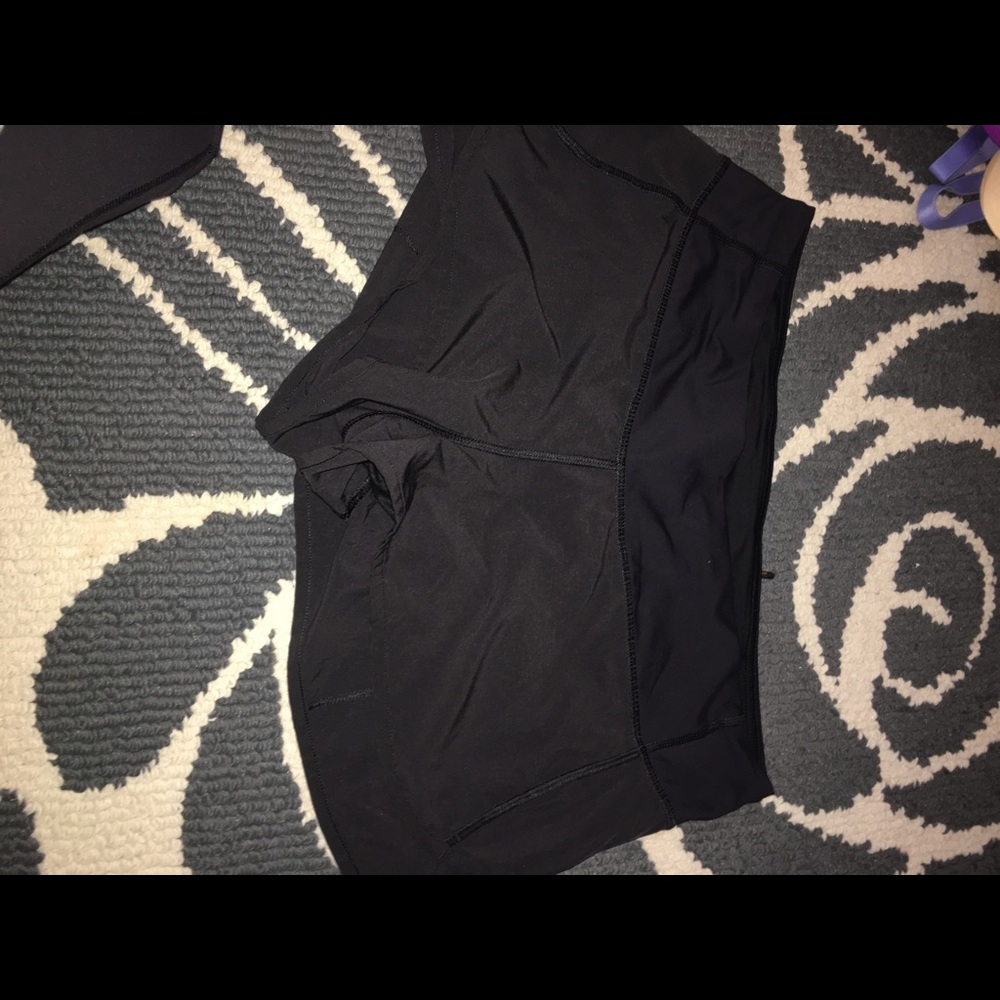 Black Lululemon 2.5 shorts