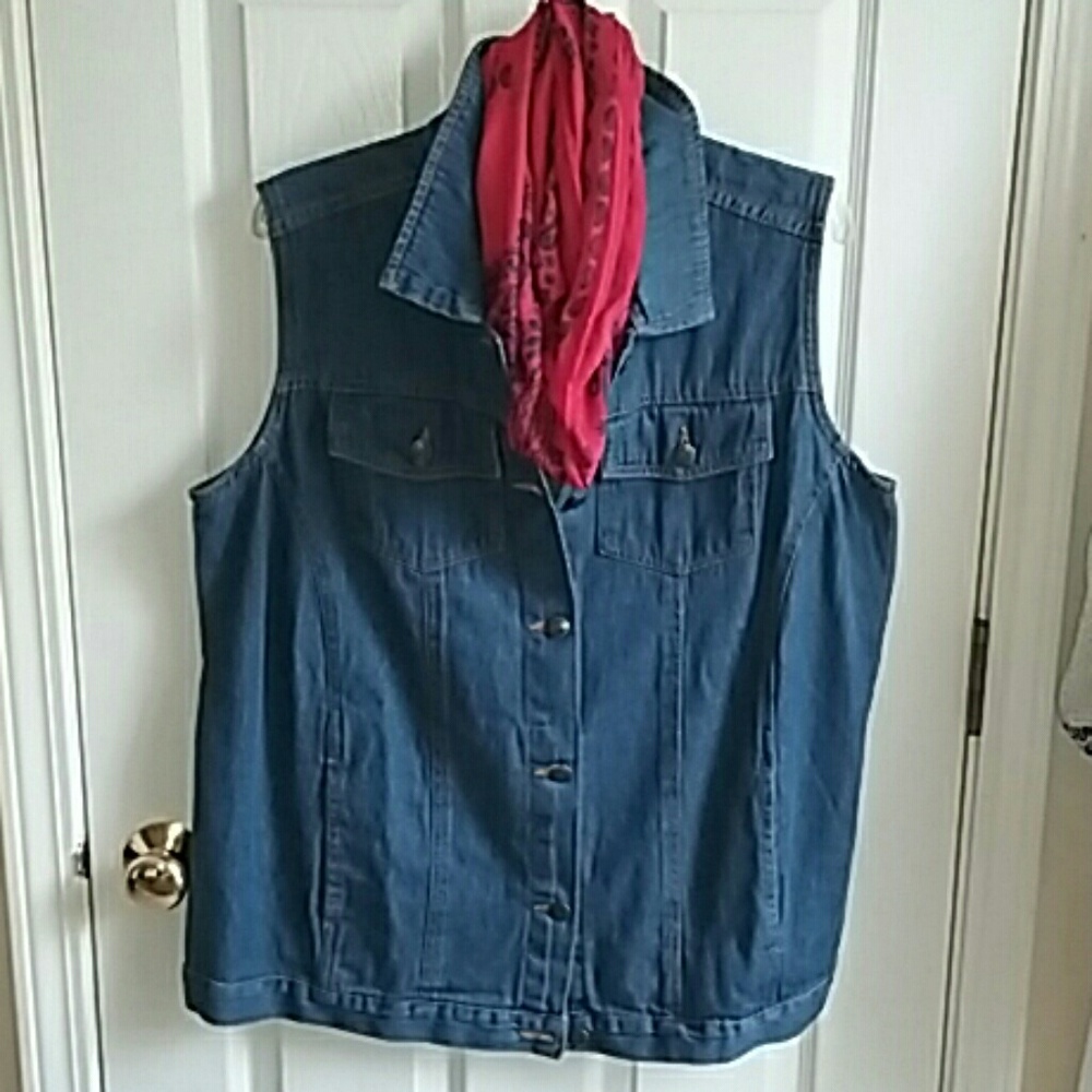 NWOT Woman Within cute denim vest