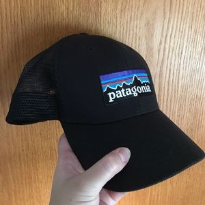 EUC Patagonia Trucker Hat