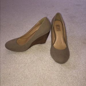 Mix. No 6 Wedge Pump